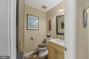 6717 Sewells Orchard Dr, Columbia, MD 21045 - Photo 16