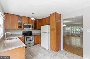 8828 Birchwood Way, Jessup, MD 20794 - Photo 6