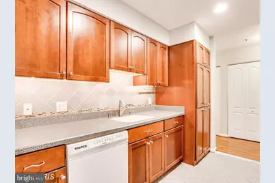 8385 Montgomery Run Road #B, Ellicott City, MD 21043 - Photo 4