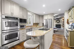 6841 Caravan Ct, Columbia, MD 21044 - Photo 4