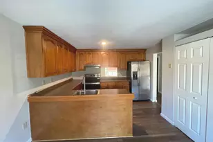 9817 Rainleaf Ct, Columbia, MD 21046 - Photo 4