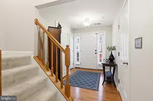 7061 Holly Springs Ln, Elkridge, MD 21075 - Photo 4