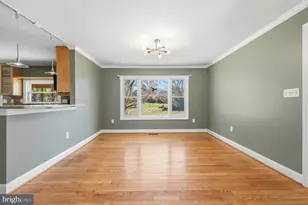 8966 Chapel Ave, Ellicott City, MD 21043 - Photo 10