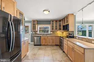 8966 Chapel Ave, Ellicott City, MD 21043 - Photo 16