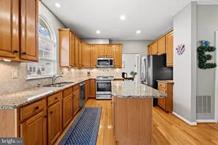 5325 Dunteachin Dr, Ellicott City, MD 21043 - Photo 14