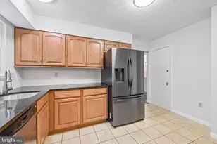 10181 Cape Ann Dr, Columbia, MD 21046 - Photo 14