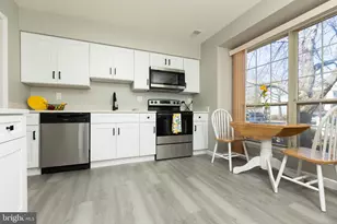 5895 Rowanberry Dr, Elkridge, MD 21075 - Photo 8