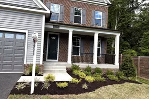 8580 Sunell Ln, Ellicott City, MD 21043 - Photo 2