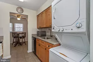 8489 Falls Run Rd, Ellicott City, MD 21043 - Photo 12