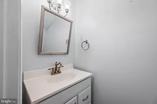 9011 Moving Water Ln, Columbia, MD 21046 - Photo 14