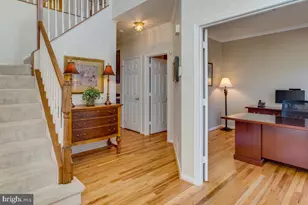 12839 Forest Creek Ct, Sykesville, MD 21784 - Photo 8