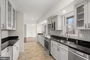 9035 Overhill Dr, Ellicott City, MD 21042 - Photo 4