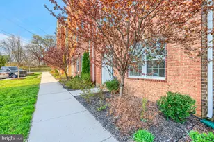 6016 Hidden Mdw, Ellicott City, MD 21043 - Photo 2