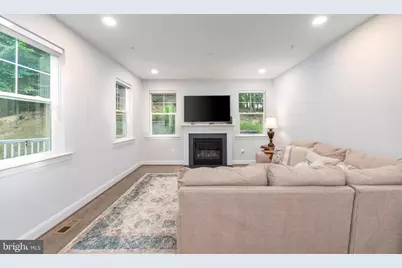 6210 Hunters Hollow Road, Elkridge, MD 21075 - Photo 8