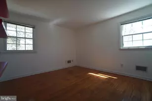 8602 Chapel View Rd, Ellicott City, MD 21043 - Photo 14