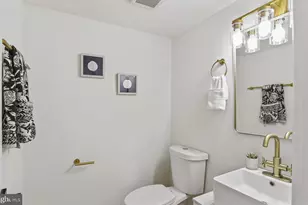 10580 Cross Fox Ln, Columbia, MD 21044 - Photo 16