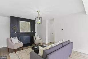 10580 Cross Fox Ln, Columbia, MD 21044 - Photo 2