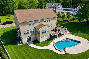 5308 E Gladys Pl, Ellicott City, MD 21043 - Photo 2