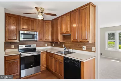 9333 Decatur Place, Laurel, MD 20723 - Photo 8