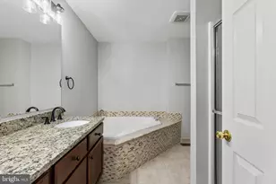 12239 Green Meadow Dr, Columbia, MD 21044 - Photo 26