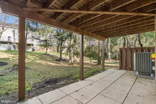 12239 Green Meadow Dr, Columbia, MD 21044 - Photo 40