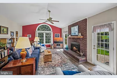 7823 Rockburn Drive, Ellicott City, MD 21043 - Photo 18