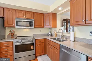 8016 Brightlight Pl, Ellicott City, MD 21043 - Photo 10