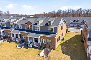 2736 Vardon Ln, Ellicott City, MD 21042 - Photo 2
