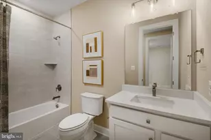 5406 Pondview Ln, Ellicott City, MD 21043 - Photo 14