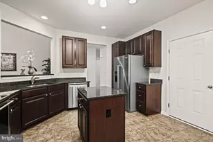 8556 Dina Ln, Ellicott City, MD 21043 - Photo 12