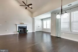 8911 Carls Ct, Ellicott City, MD 21043 - Photo 10