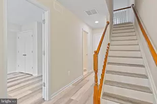 7816 Quidditch Ln, Elkridge, MD 21075 - Photo 4