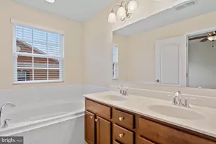 7816 Quidditch Ln, Elkridge, MD 21075 - Photo 18