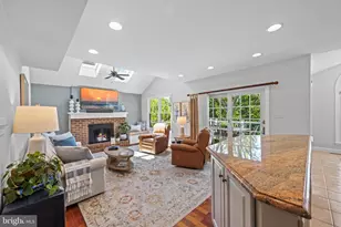 7713 Sandstone Ct, Ellicott City, MD 21043 - Photo 6
