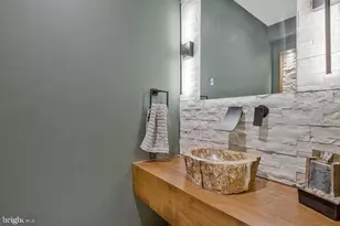 5220 Farm Pond Ln, Columbia, MD 21045 - Photo 16