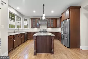 9712 Centennial Meadows Ln, Ellicott City, MD 21042 - Photo 10