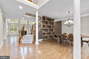 9712 Centennial Meadows Ln, Ellicott City, MD 21042 - Photo 2
