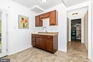 7946 Helmart Dr, Laurel, MD 20723 - Photo 38