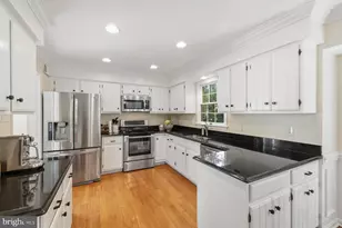 10213 Camelford Ct, Ellicott City, MD 21042 - Photo 12