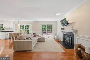 10213 Camelford Ct, Ellicott City, MD 21042 - Photo 16