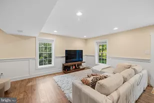 10213 Camelford Ct, Ellicott City, MD 21042 - Photo 34