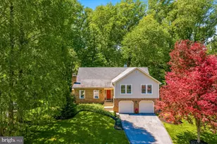 10213 Camelford Ct, Ellicott City, MD 21042 - Photo 2