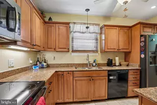 6010 Hunt Club Rd, Elkridge, MD 21075 - Photo 10