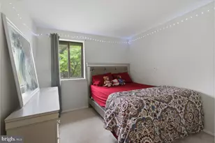 7490 Hickory Log Cir, Columbia, MD 21045 - Photo 16