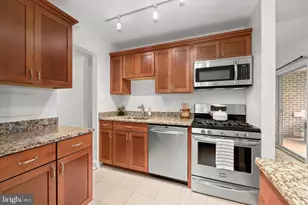5025 Green Mountain Cir, Columbia, MD 21044 - Photo 16