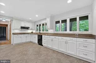 5215 Hesperus Dr, Columbia, MD 21044 - Photo 2