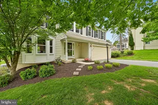 10232 Little Brick House Ct, Ellicott City, MD 21042 - Photo 2