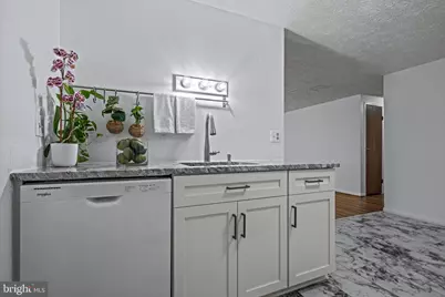 11401 Little Patuxent Parkway #102, Columbia, MD 21044 - Photo 10