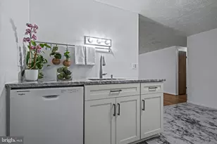 11401 Little Patuxent Pkwy, Columbia, MD 21044 - Photo 10