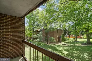8705 Hayshed Ln, Columbia, MD 21045 - Photo 6